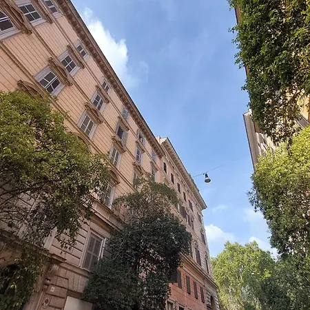 Roman Holiday Suites