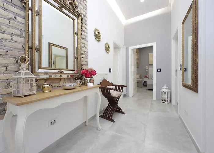 Gasthuis Roman Holiday Suites 4*