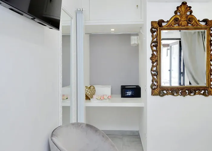 Roman Holiday Suites Rome