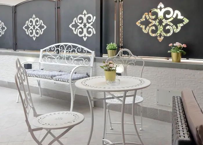 Gasthuis Roman Holiday Suites 4*