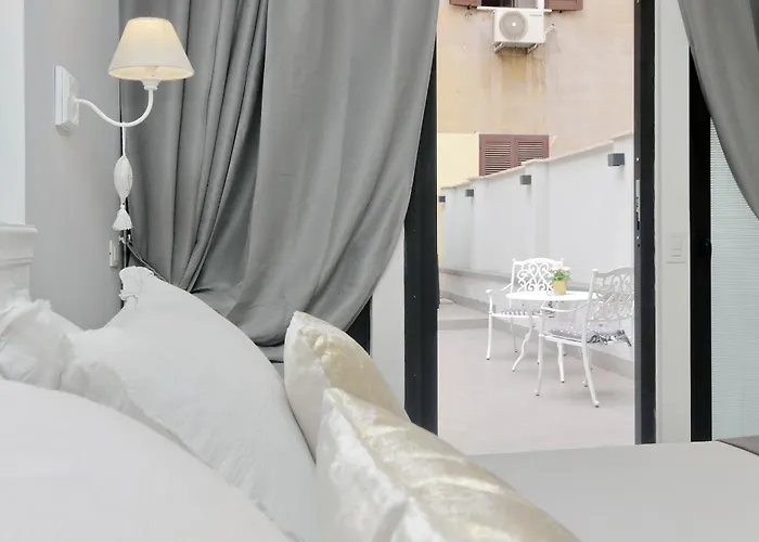 Guest house Roman Holiday Suites 4*