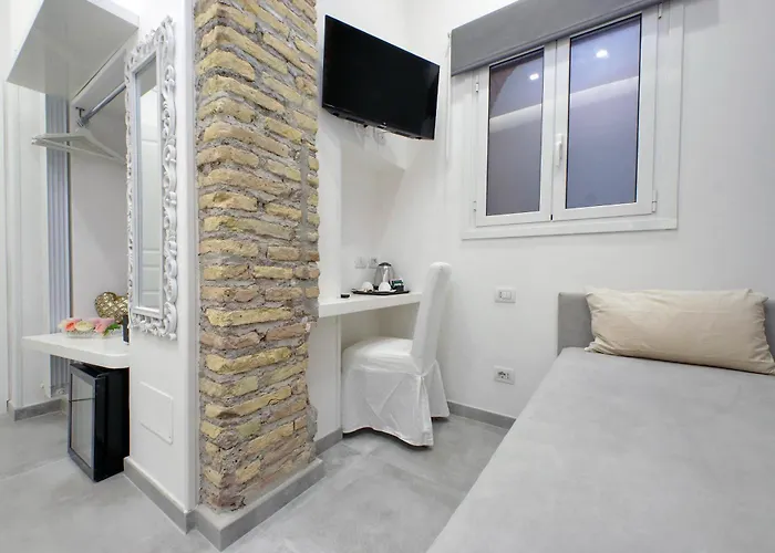 Roman Holiday Suites Rome
