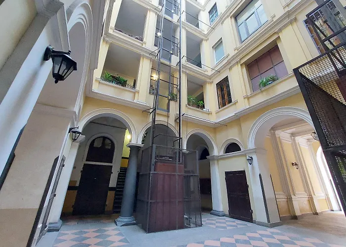 Roman Holiday Suites