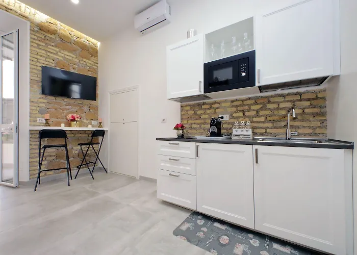 Roman Holiday Suites Rome