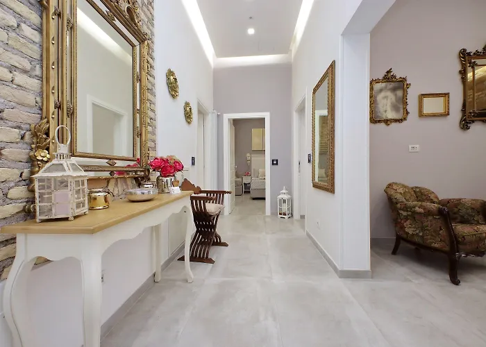 Gasthuis Roman Holiday Suites 4*