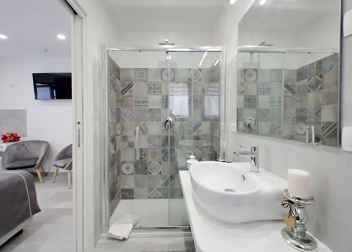 Roman Holiday Suites Guest house Rome